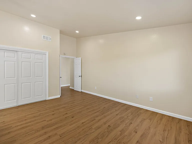 1401 Prospect Way — Photo 23