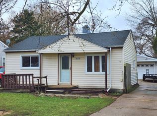 15334 Oldham St, Taylor, MI 48180