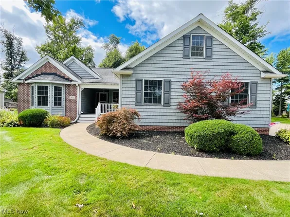 164 Huntington Woods Dr, Madison, OH 44057