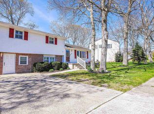 52 E Laurel Dr, Somers Point, NJ 08244