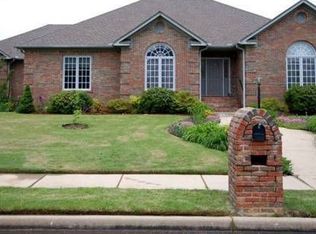2901 Southhurst Dr SE, Huntsville, AL 35803