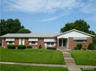 2771 Wintergreen Dr, Florissant, MO