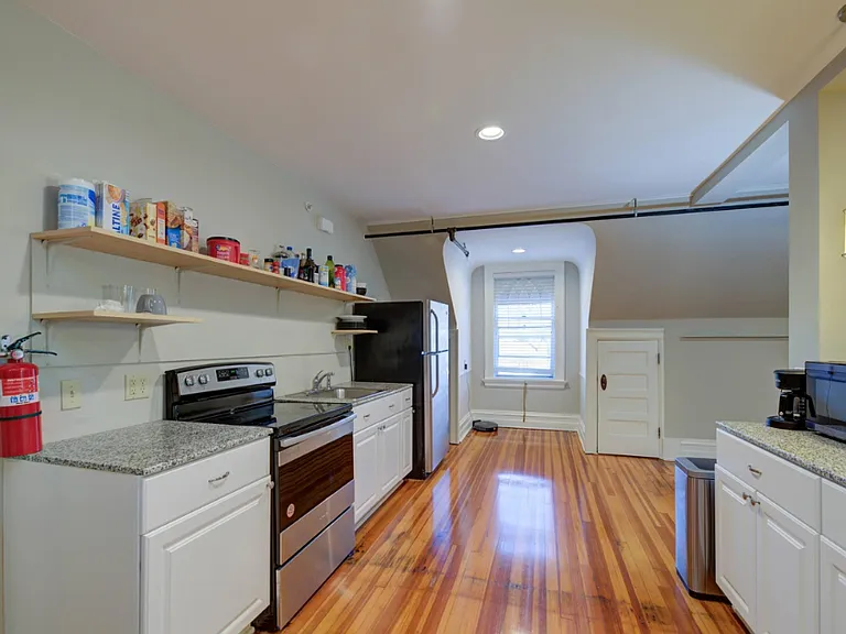 203 S William St #3 — Photo 7