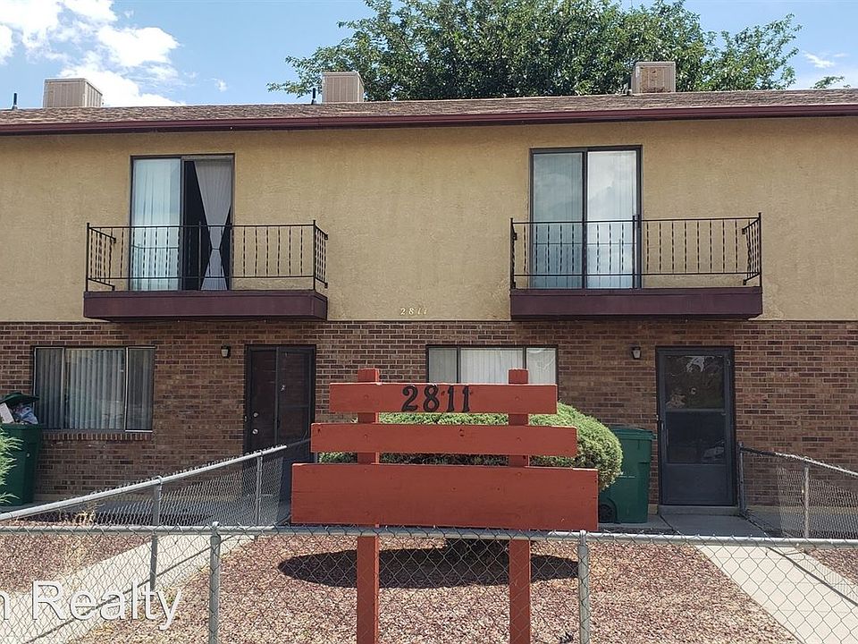 1st image of 2811 Parque De Oeste Dr #B