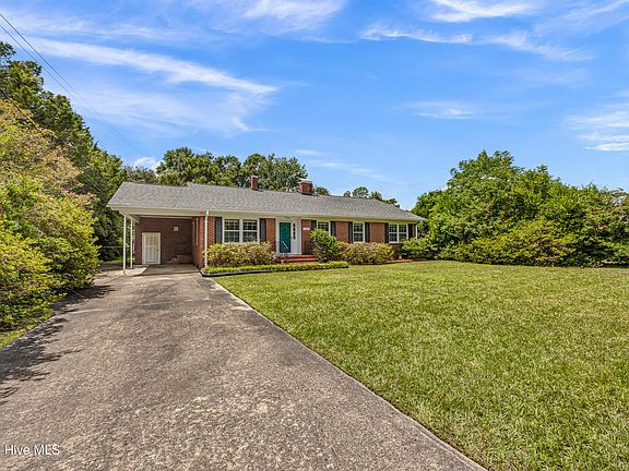 3rd image of 3906 Evergreen Drive
