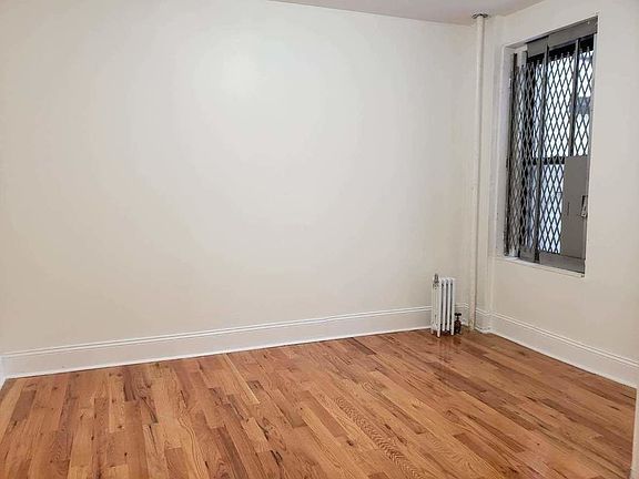 4th image of 1291 Eastern Pkwy APT 4B