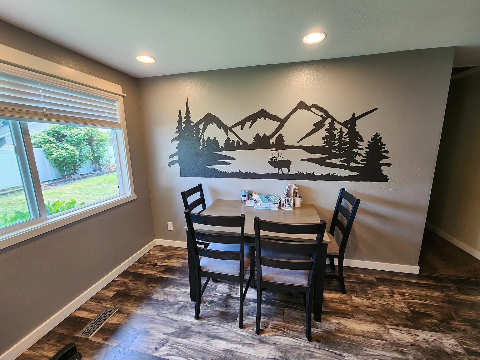3 bed, 1330 sqft, $2,500 — Photo 3