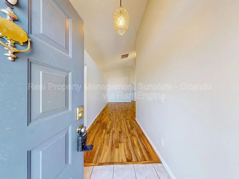 5662 Rywood Dr — Photo 3
