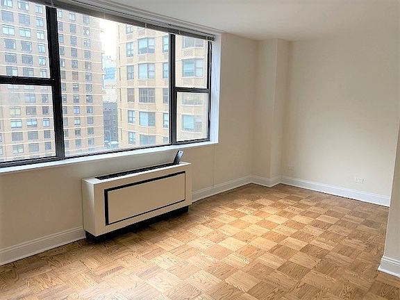 2nd image of 400 E 71st St APT 11t