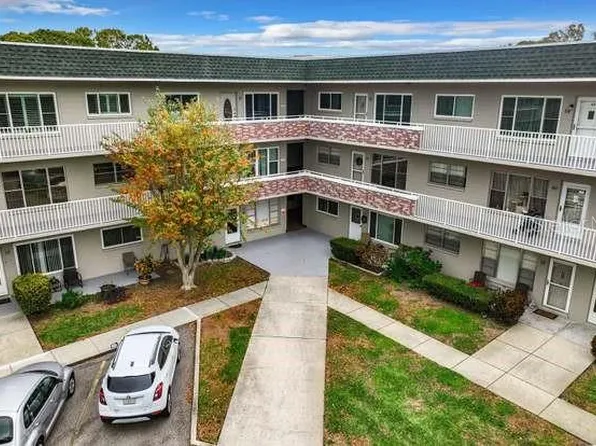 2426 Persian Dr APT 44, Clearwater, FL 33763