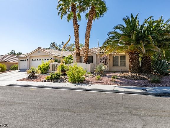 3rd image of 7813 Waterfalls Ave