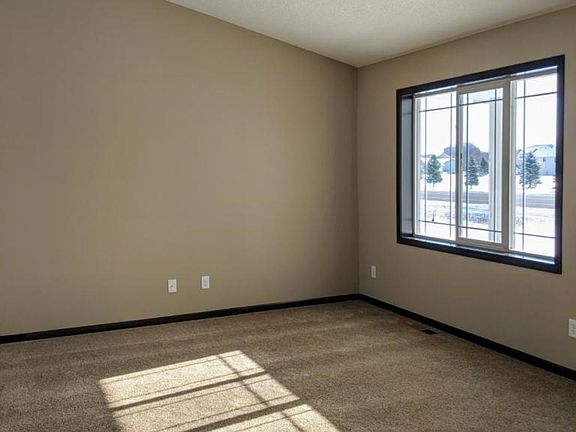 5th image of 3425 Crosstown Blvd