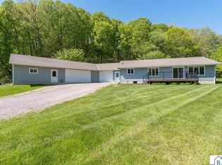 48818 Old River Bluff Rd, Saint Peter, MN 56082
