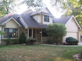 2121 Maple Ln, Garrett, IN 46738