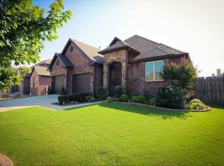 4003 SW Layton Rd, Bentonville, AR 72712