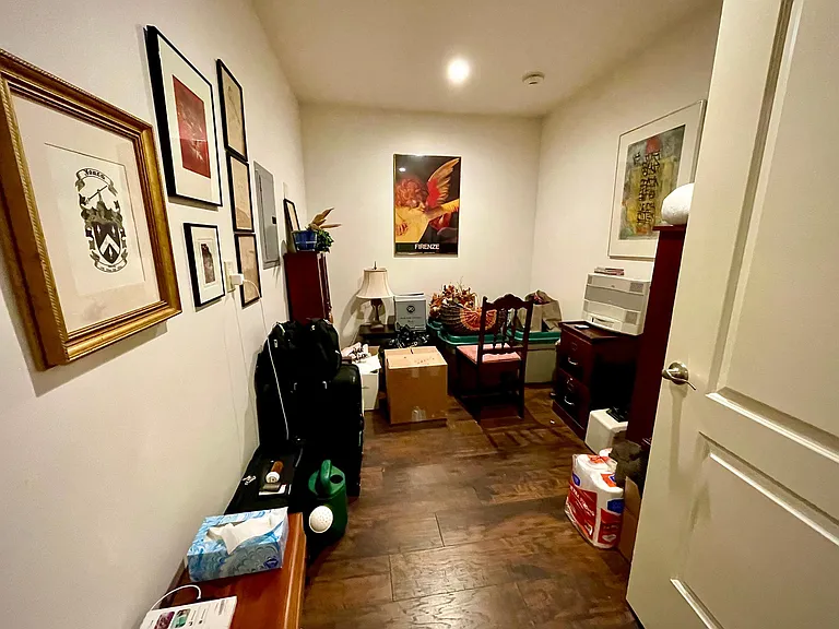 Office/study/TV room