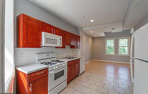 5102 Larchwood Ave #3 Photo 1