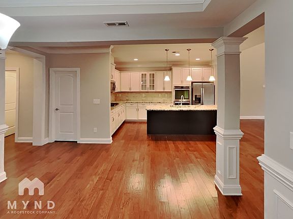5th image of 5113 Pansley Dr