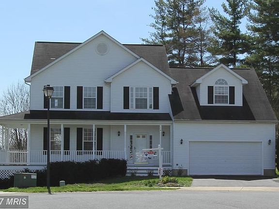 2nd image of 119 Deerwoods Pl