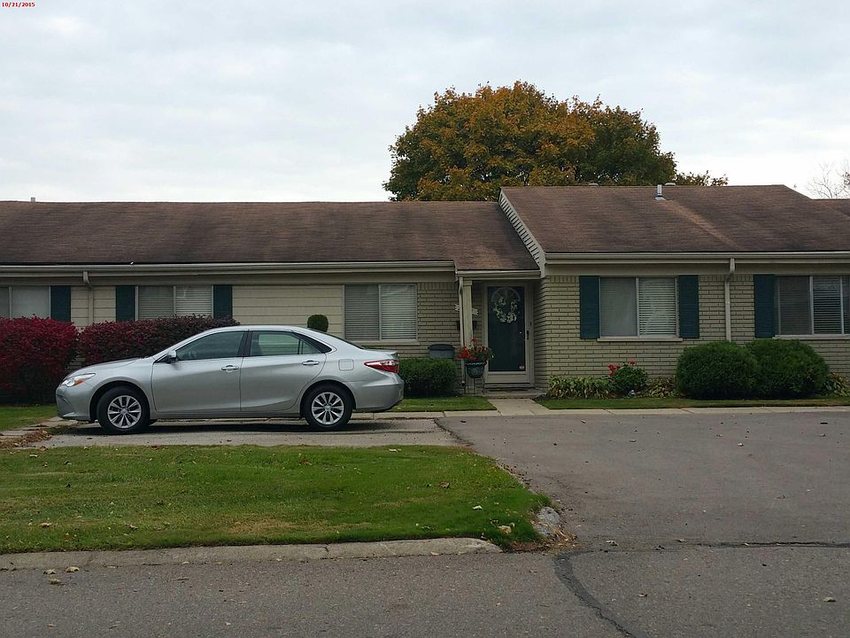 1st image of 26711 Franklin Pointe Dr #1