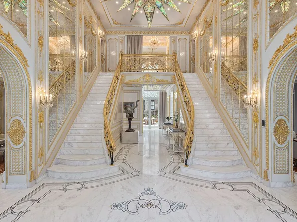 220 77th St, Brooklyn, NY 11209