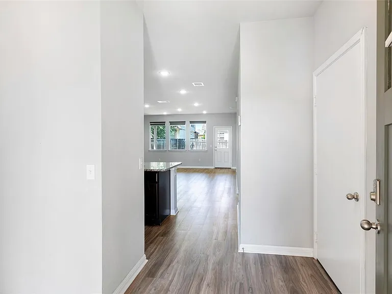 365 Empress Tree Dr — Photo 7