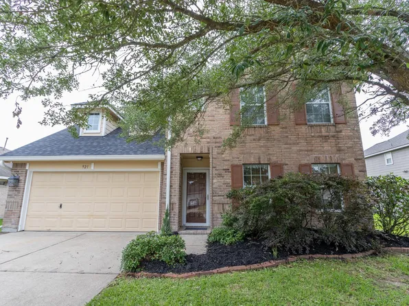 921 Sage St, Baytown, TX 77521