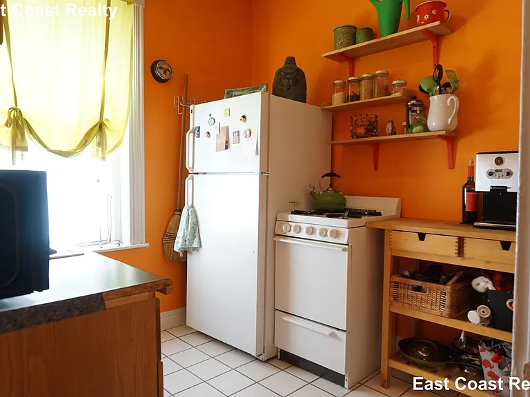 76 Gordon St #15 — Photo 5