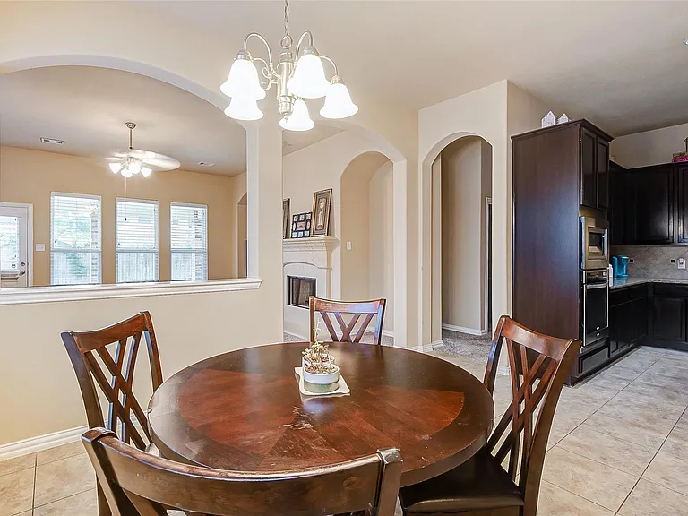 623 Orlandis Ln — Photo 10