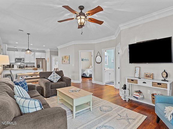 3rd image of 210 NE 59th Street