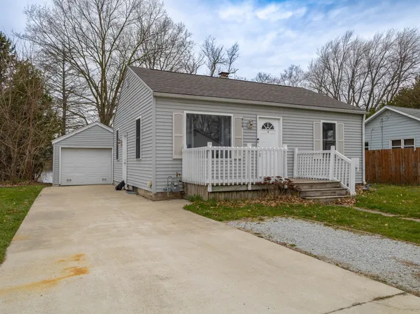 906 Park St, La Porte, IN 46350