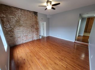 304 W 3rd St #304, Davenport, IA 52801