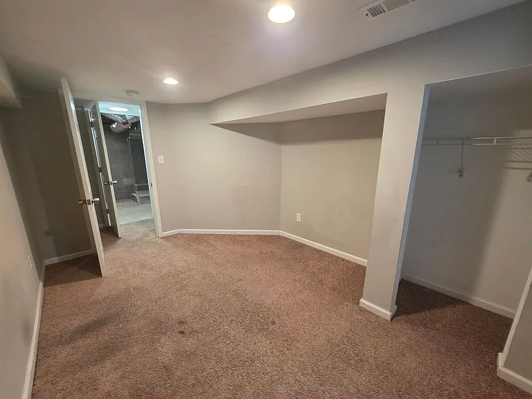 454 Kling St — Photo 21