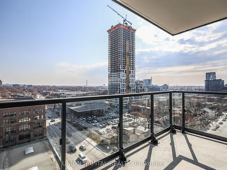 130 River St #902 — Photo 32