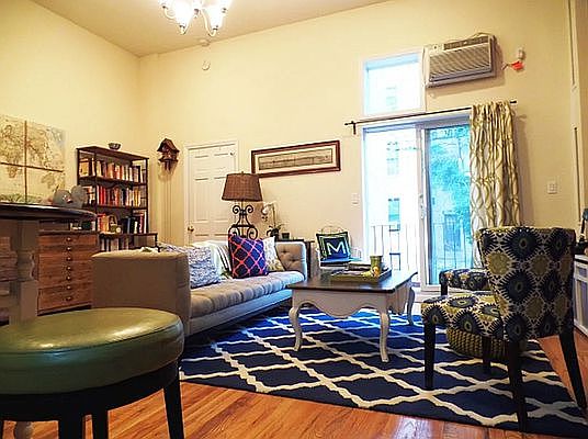 2nd image of 154 W 75th St APT 1B