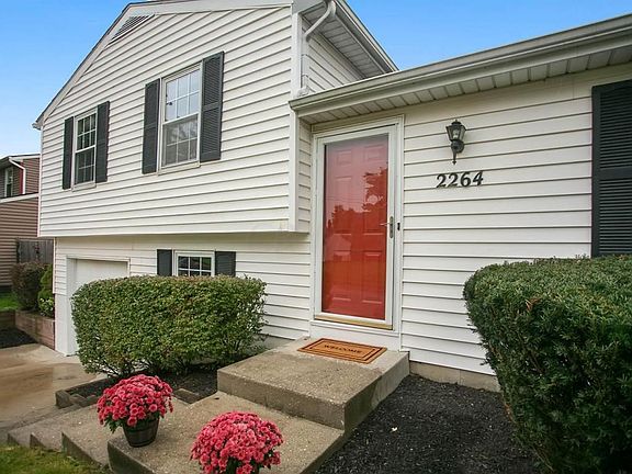 3rd image of 2264 Quartz St