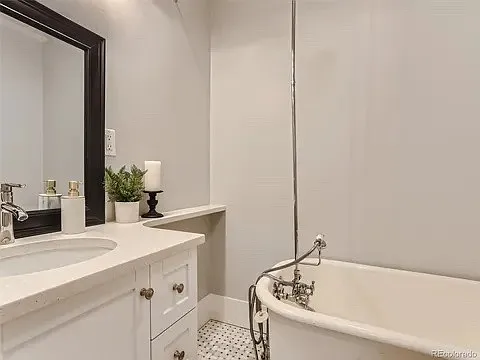 1115 Madison St — Photo 10