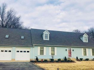 907 Thompson Blvd, Baltimore, MD 21221