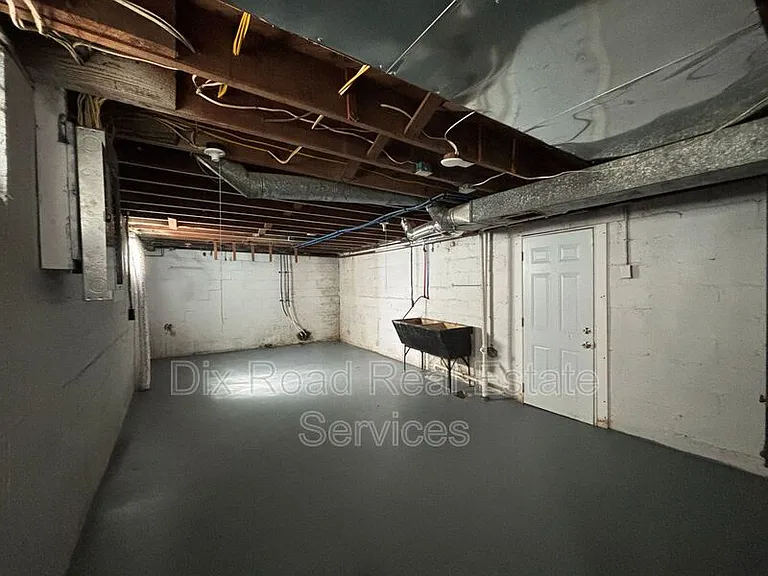 233 Niagara Ave #RIGHT — Photo 17