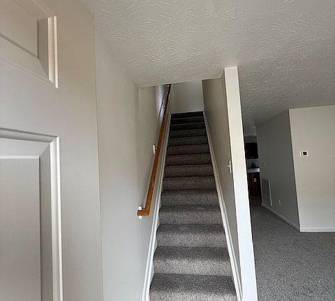 5th image of 726 Ellison Ct #726