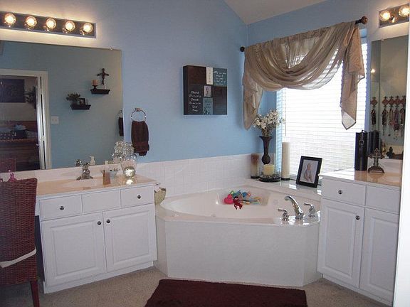 5th image of 2171 Garrison Dr