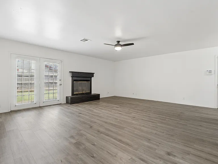 2700 E Shoreridge Ave #2700 — Photo 9