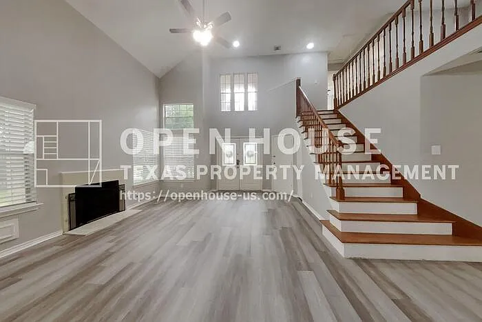 3 bed, 2.5 bath, 1992 sqft, $2,300 — Photo 4