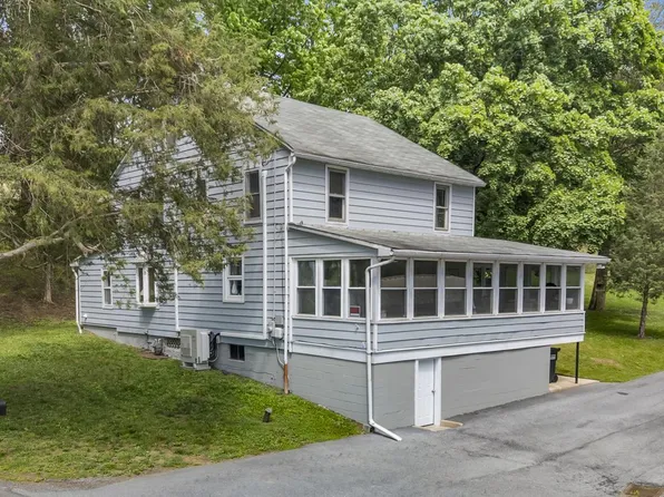 111 Garfield Rd, Mohrsville, PA 19541