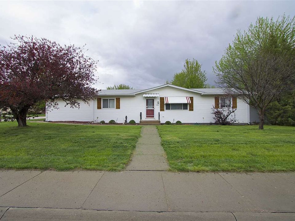 1st image of 1104 E 39th St