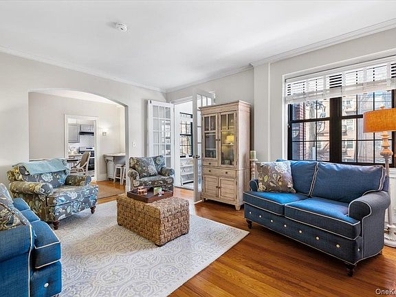 3rd image of 824 Bronx River Road #3A