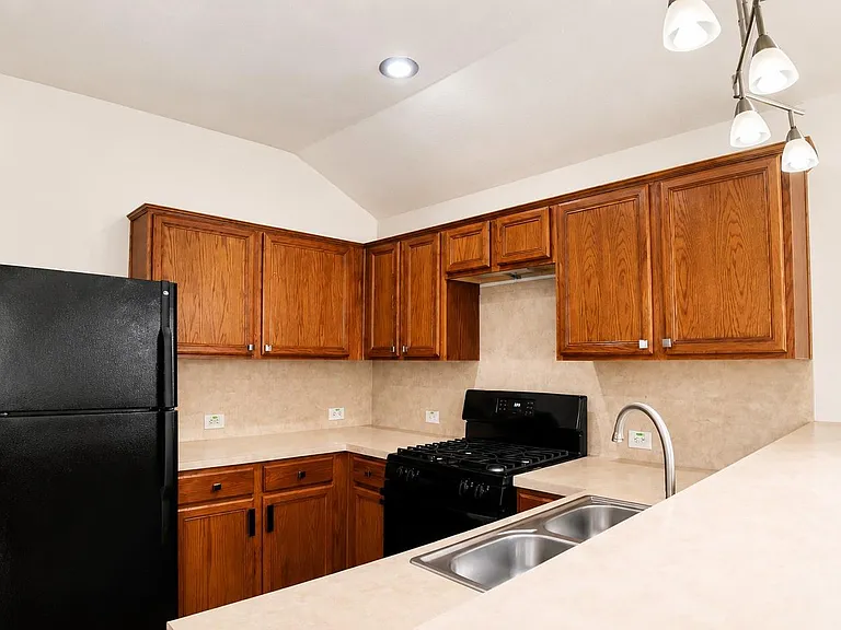 7543 Legacy Pines Dr — Photo 10