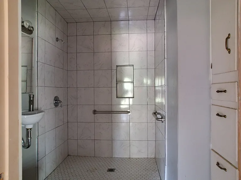 194 W Ouachita #54 — Photo 11
