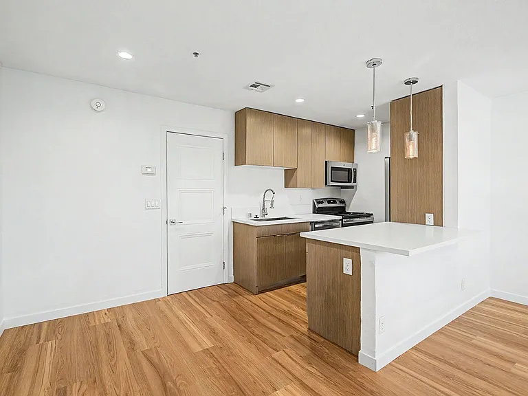 1937 Sunset Circle — Photo 6