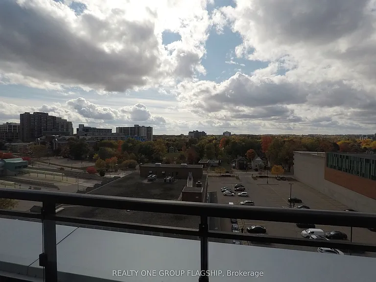 60 Charles St W — Photo 23